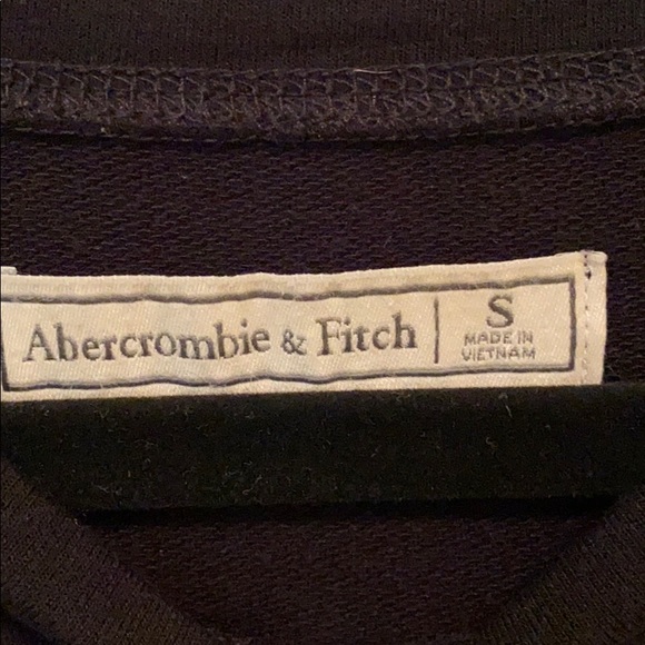 🔥3/$10🔥 EUC A & F long sleeve sweatshirt - Picture 4 of 6